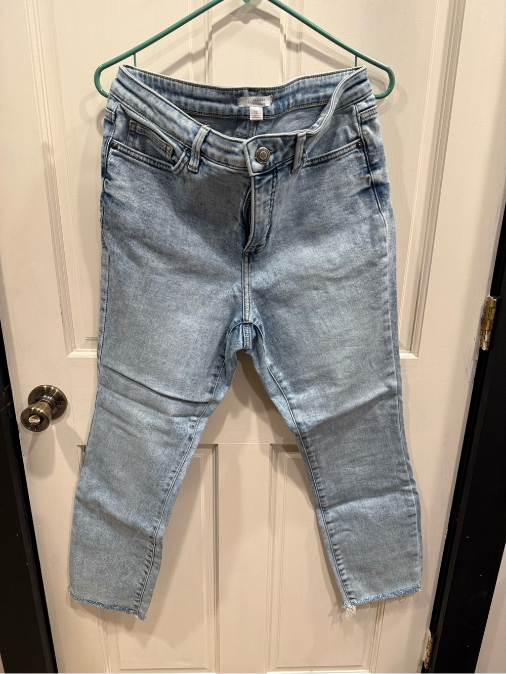 LC Lauren Conrad Light Blue Cropped Slim Jeans